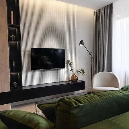 Zest Apartment *