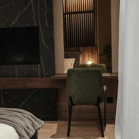 Apartment Zest *
